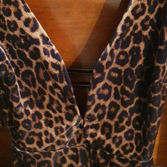 Fashion Nova Velvet Leopard Print Mini Dress sz S - Picture 5 of 7